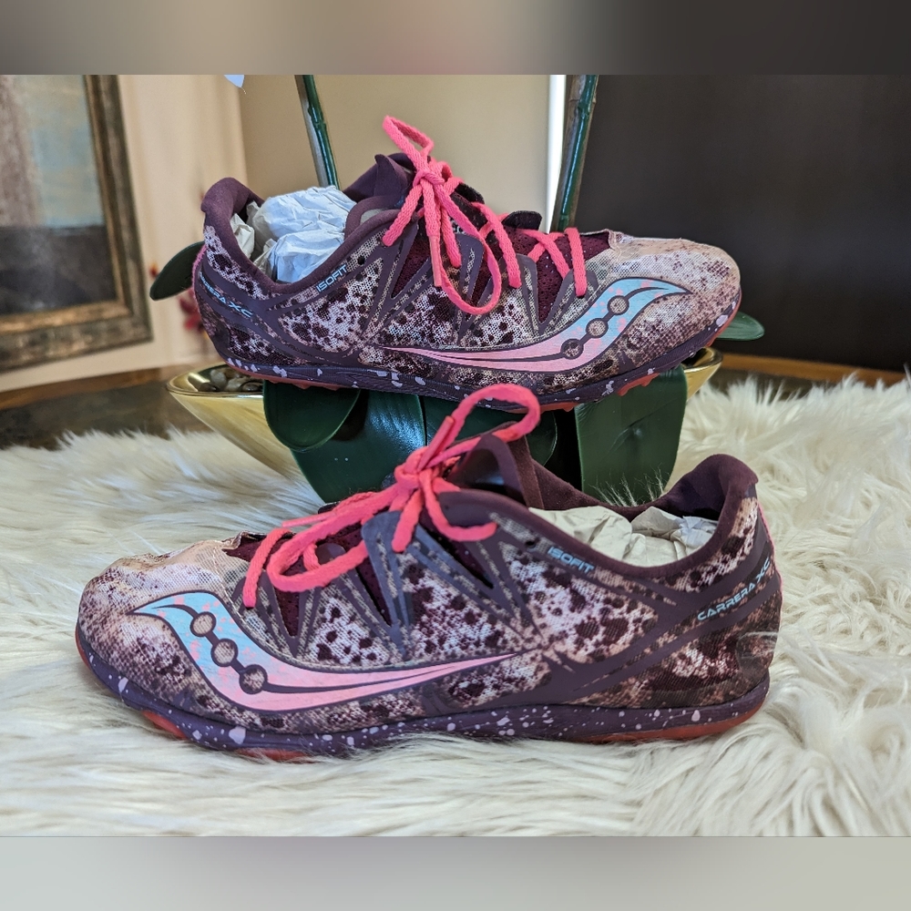 Women's Saucony Careers XC Running shoes Size 8.5